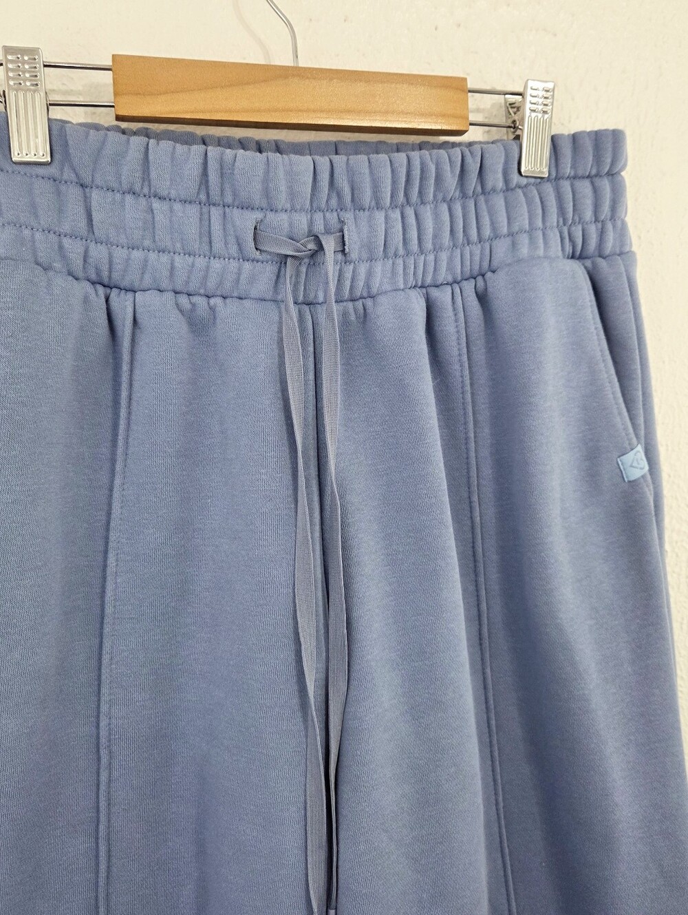 Blogilates Women's Travel Trouser High-Rise Wide Leg Sweatpants blue size small - Picture 4 of 6